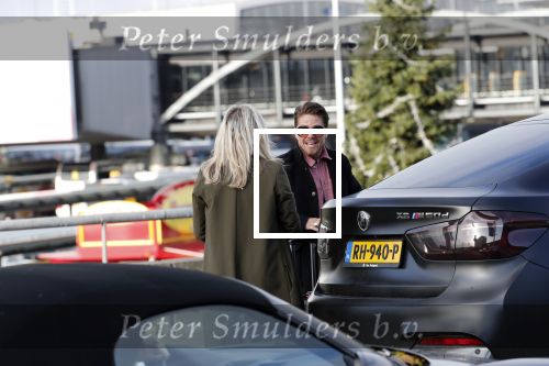 Schiphol 29 november 2019
Andre Hazes en zijn neef/vriend Djarno Hofland arriveren op schiphol nadat ze samen in New York NY zijn geweest. Bridget Maasland haalt hem op met de BMW X6 van Andre. Ze stond buiten te wachten