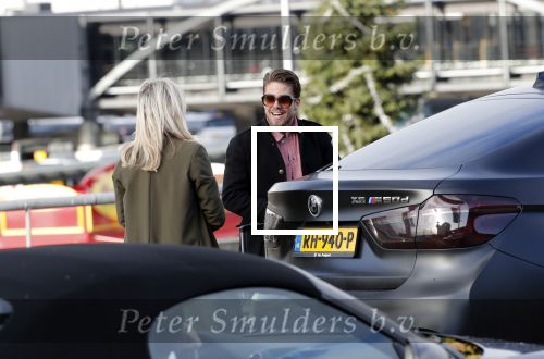 Schiphol 29 november 2019
Andre Hazes en zijn neef/vriend Djarno Hofland arriveren op schiphol nadat ze samen in New York NY zijn geweest. Bridget Maasland haalt hem op met de BMW X6 van Andre. Ze stond buiten te wachten