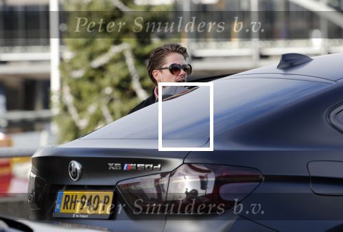 Schiphol 29 november 2019
Andre Hazes en zijn neef/vriend Djarno Hofland arriveren op schiphol nadat ze samen in New York NY zijn geweest. Bridget Maasland haalt hem op met de BMW X6 van Andre. Ze stond buiten te wachten