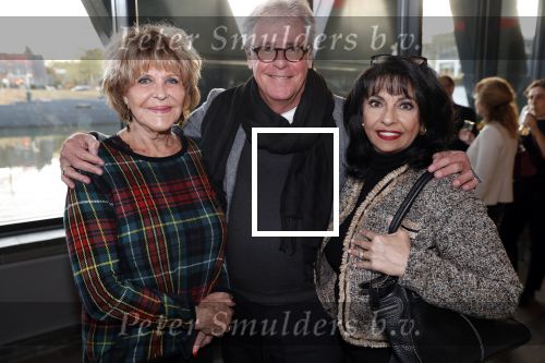 Hilversum 18 november 2019
Boek presentatie Erica Terpstra bij beeld en geluid.
Hilversum 18 november 2019
. Laura Fyji en Astrid Engels
