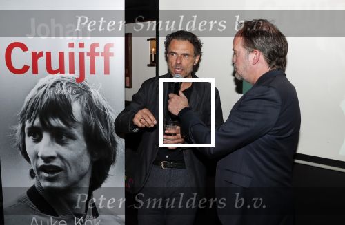 Amsterdam 15 november 2019
Rechtszaak Auke Kok versus de johan Cruijff foundation. Na zitting is de boekpresentatie in cafe op de middenweg.