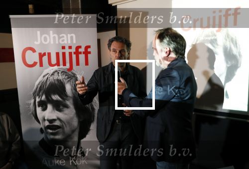 Amsterdam 15 november 2019
Rechtszaak Auke Kok versus de johan Cruijff foundation. Na zitting is de boekpresentatie in cafe op de middenweg.