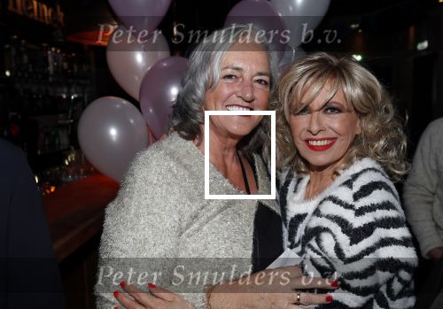 Aalsmeer 18 november 2019
Bonnie st Claire viert haar 70e verjaardag in de Praam in Aalsmeer. Bonnie met vrouw Arie Ribbens