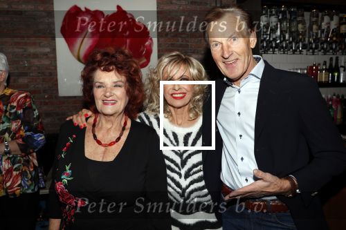 Aalsmeer 18 november 2019
Bonnie st Claire viert haar 70e verjaardag in de Praam in Aalsmeer. Bonnie mer Rini v d Lee en zijn vrouw