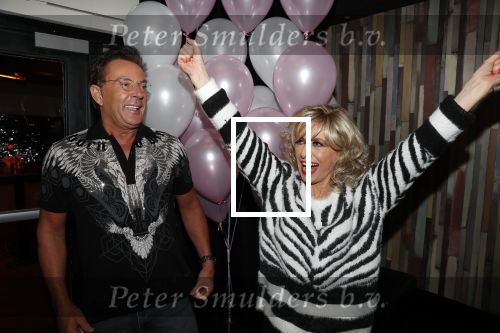 Aalsmeer 18 november 2019
Bonnie st Claire viert haar 70e verjaardag in de Praam in Aalsmeer. Bonnie met Gerard Joling