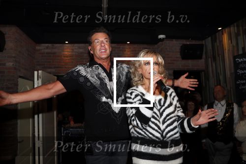 Aalsmeer 18 november 2019
Bonnie st Claire viert haar 70e verjaardag in de Praam in Aalsmeer. Bonnie met Gerard Joling
