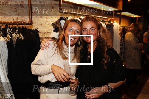 Amsterdam 27 november 2019
Opening winkel Modetheater By Caroline V Eeden van Chateau Meiland bij 9 straatjes. andere eigenaar met zus Patrick en Duncan Huisman