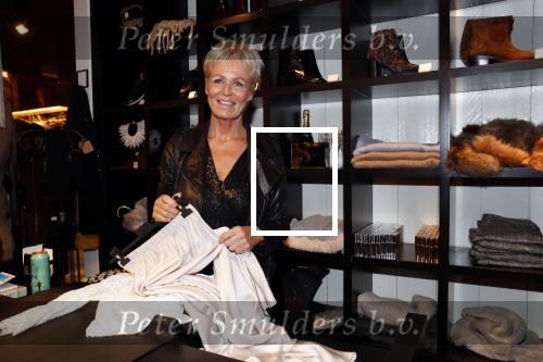 Amsterdam 27 november 2019
Opening winkel Modetheater By Caroline V Eeden van Chateau Meiland bij 9 straatjes.