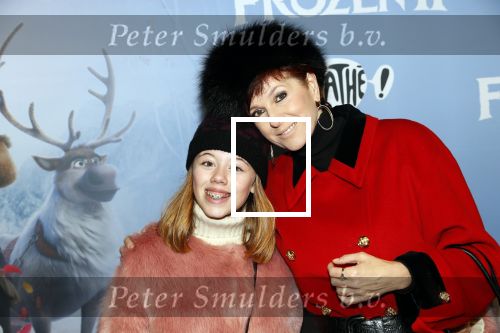 Amsterdam 16 november 2019
Premiere Frozen 2 in Tuschinski. Chazia Mourali met dochter