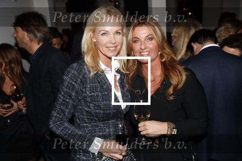 Amsterdam 3 december 2019
Presentatie Amsterdam XXXL in Momo. Denise Boekhoff met een vriendin