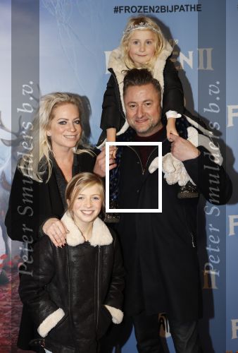Amsterdam 16 november 2019
Premiere Frozen 2 in Tuschinski. Dennis Weening met vrouw en kinderen