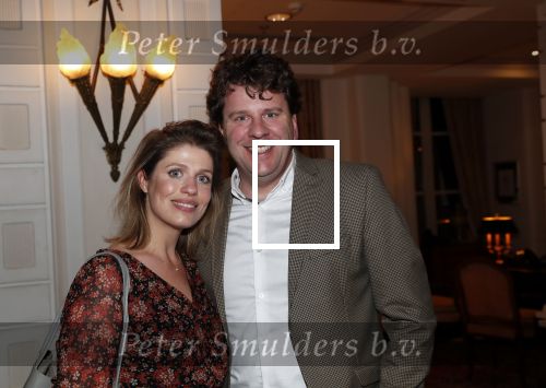 Amsterdam 25 november 2019
Boekpresentatie Victor Mids en Oscar Verpoort ( MINDFUCK) in het Amstel Hotel . Hans Kazan krijgt het eerste exemplaar. Dominic Seldis met zijn vrouw