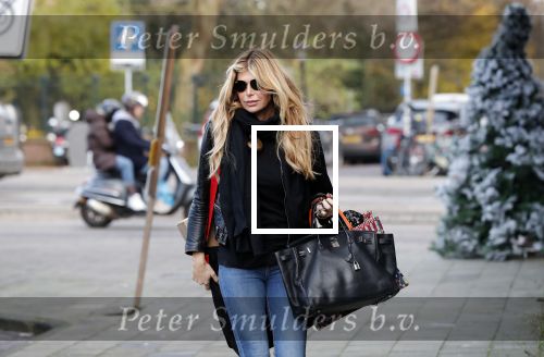 December 1 december 2019
Estelle Cruijff op weg naar haar huis.