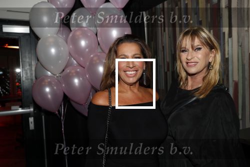 Aalsmeer 18 november 2019
Bonnie st Claire viert haar 70e verjaardag in de Praam in Aalsmeer.
Esther Oosterbeek en Anita Heilker