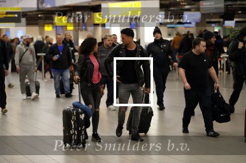 Schiphol 29 november 2019
Fajah Lourens gaat met haar nieuwe vriend Daan op vakantie naar Portugal