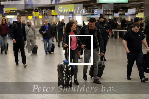 Schiphol 29 november 2019
Fajah Lourens gaat met haar nieuwe vriend Daan op vakantie naar Portugal