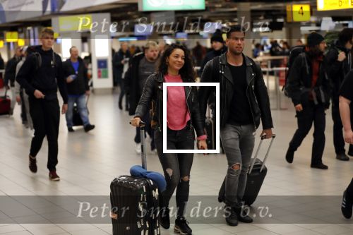 Schiphol 29 november 2019
Fajah Lourens gaat met haar nieuwe vriend Daan op vakantie naar Portugal