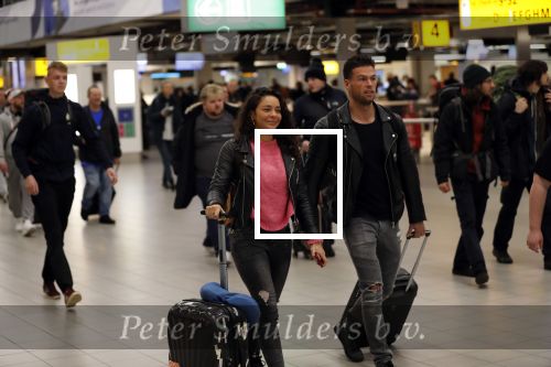 Schiphol 29 november 2019
Fajah Lourens gaat met haar nieuwe vriend Daan op vakantie naar Portugal