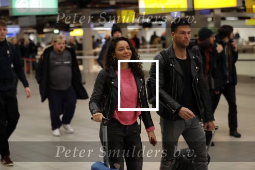 Schiphol 29 november 2019
Fajah Lourens gaat met haar nieuwe vriend Daan op vakantie naar Portugal