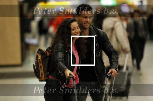 Schiphol 29 november 2019
Fajah Lourens gaat met haar nieuwe vriend Daan op vakantie naar Portugal