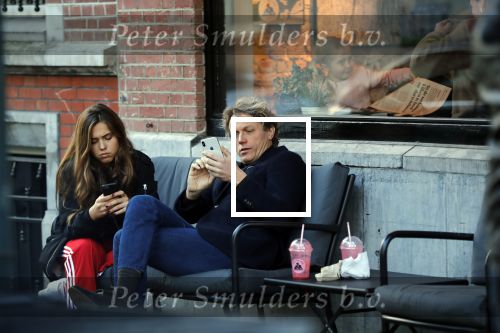 Amsterdam 30 november 2019
Fokke de Jong ( eigenaar Suit supply) met zijn dochter op terras