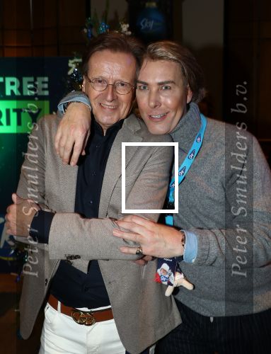 Amsterdam, 6 December 2019
Sky Radioâ€™s Christmas Tree For Charity met BN-ers
Frank Jansen en Rogier Smit van Frank en Rogier