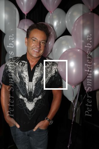 Aalsmeer 18 november 2019
Bonnie st Claire viert haar 70e verjaardag in de Praam in Aalsmeer. Gerard Joling