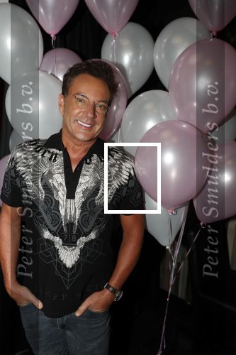 Aalsmeer 18 november 2019
Bonnie st Claire viert haar 70e verjaardag in de Praam in Aalsmeer. Gerard Joling