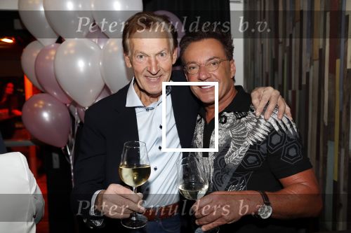 Aalsmeer 18 november 2019
Bonnie st Claire viert haar 70e verjaardag in de Praam in Aalsmeer. Gerard Joling
