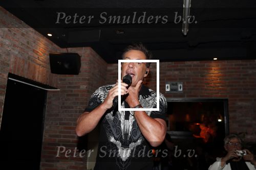 Aalsmeer 18 november 2019
Bonnie st Claire viert haar 70e verjaardag in de Praam in Aalsmeer. Gerard Joling