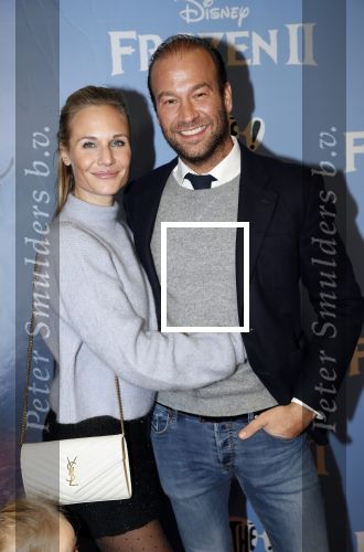 Amsterdam 16 november 2019
Premiere Frozen 2 in Tuschinski. Kimberley Klaver en partner Michel van den Bergh en zijn kinderen