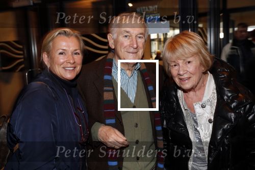 Schiedam 24 november 2019
Premiere show Gerard Cox in theater van Schiedam . Koos Postema kwam met zijn vrouw en dochter