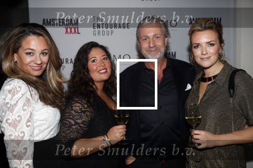 Amsterdam 3 december 2019
Presentatie Amsterdam XXXL in Momo. Laurien Verstraten