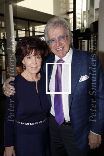 Schiedam 24 november 2019
Premiere show Gerard Cox in theater van Schiedam .
Lee Towers en laura