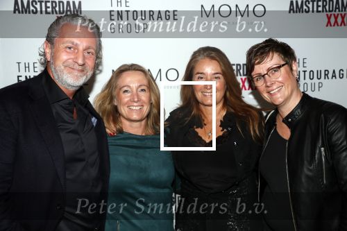 Amsterdam 3 december 2019
Presentatie Amsterdam XXXL in Momo. Mark Teurlings met kennisen
