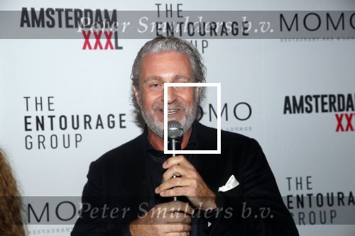 Amsterdam 3 december 2019
Presentatie Amsterdam XXXL in Momo. Mark Teurlings met kennisen