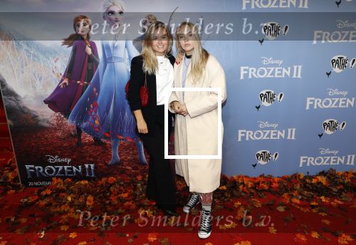 Amsterdam 16 november 2019
Premiere Frozen 2 in Tuschinski. Mikky Kiemeney met een vriendin
