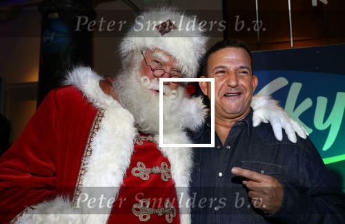 Amsterdam, 6 December 2019
Sky Radioâ€™s Christmas Tree For Charity met BN-ers
Najib Amhali en Kerstman Sky Radio