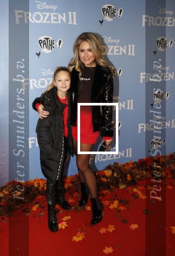 Amsterdam 16 november 2019
Premiere Frozen 2 in Tuschinski. Nikkie Plessen kwam met haar dochter