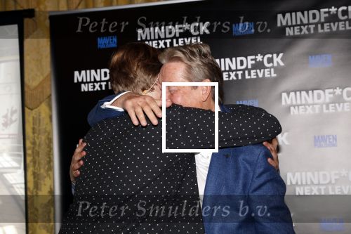 Amsterdam 25 november 2019
Boekpresentatie Victor Mids en Oscar Verpoort ( MINDFUCK) in het Amstel Hotel . Hans Kazan krijgt het eerdste exemplaar.