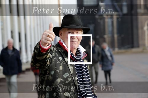 Schiedam 24 november 2019
Peter Faber op straat in Schiedam.