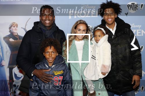 Amsterdam 16 november 2019
Premiere Frozen 2 in Tuschinski. Remy Bonjasky met vrouw en kinderen
