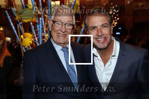 Schiedam 24 november 2019
Premiere show Gerard Cox in theater van Schiedam .
Richard Kemper kwam met zijn vader