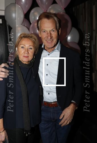 Aalsmeer 18 november 2019
Bonnie st Claire viert haar 70e verjaardag in de Praam in Aalsmeer. Rini v d Lee met zijn vrouw