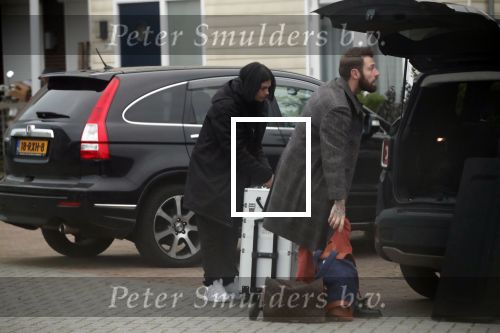 Vinkeveen 15 november 2019
Roxeanne Hazes en Erik Zwennes vertrekken bij hun huis.