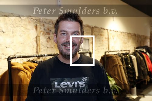 Beverwijk 23 november 2019
Opening winkel van Moise Trustfull in het centrum van Beverwijk.
Haar vader Orlando en moeder Quinty zijn natuurlijk aanwezig. Ruben Nicolai