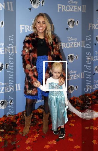 Amsterdam 16 november 2019
Premiere Frozen 2 in Tuschinski. Saskia Weerstand met nichtje