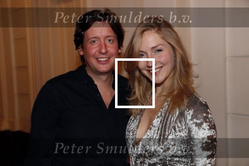 Amsterdam 25 november 2019
Boekpresentatie Victor Mids en Oscar Verpoort ( MINDFUCK) in het Amstel Hotel . Hans Kazan krijgt het eerste exemplaar. Steven Kazan met zijn vrouw Jamie Kames