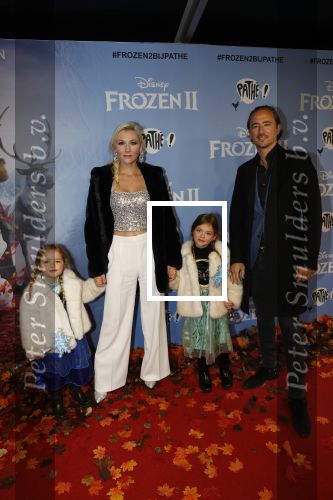 Amsterdam 16 november 2019
Premiere Frozen 2 in Tuschinski. Susanna Klibansky met man Louis en hun kinderen