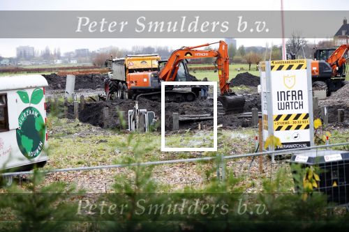Amsterdam Ouderkerk aan de Amstel 29 november 2019
De staart van de bouw van het huis van Sven Kramer en Naomi v As is begonnen.